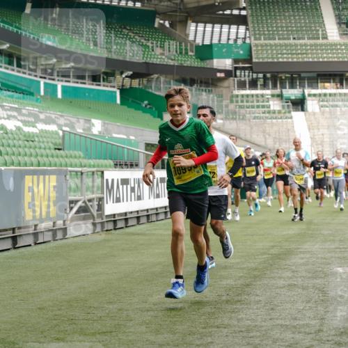 13.09.2026 - 21. swb-Marathon Bremen Michael Burmester http://msf.ph/oto/10438222 13.09.2026 10:26:54 Laufen im Stadion 10096, 10142, 10172, 10210, 10214, 10228, 10231, 10269, 10289, 10310, 10318, 10319, 10342, 10346, 10352, 10398, 10436, 10445, 10447, 10454, 10464, 10489, 10504, 10514, 10536, 10541, 10566, 10583, 10628, 10638, 10735, 10742, 10744, 10806, 10807, 10860, 10866, 10873, 10897, 10898, 10956, 10987, 10992, 11015, 11019, 11020, 11060, 11063, 11088, 11110, 11111, 11130, 11135, 11148, 11155, 11187, 11193, 11199, 11209, 11232, 11279, 11312, 11447 meine-sportfotos.de
