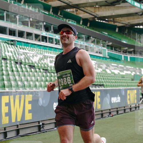 13.09.2026 - 21. swb-Marathon Bremen Michael Burmester http://msf.ph/oto/10438343 13.09.2026 12:40:41 Laufen im Stadion 126, 371, 453, 603, 640, 650, 671, 735, 744, 807, 862, 912, 957, 1136, 1336, 1379, 1381, 1508, 1540, 1571, 1614, 1797, 1800, 1852, 1860, 1901, 1930, 1950, 2049, 2099, 2986, 3744, 4381, 4399, 4795, 4936, 6201, 6630, 7118, 7671, 8065, 9065, 9329, 9630, 10034, 13080, 13224, 365, 466, 658, 850, 895, 1090, 1288, 1385, 1485, 1583, 1604, 1754, 2073, 2585, 2670, 3617, 7244, 7768, 8075, 8729 meine-sportfotos.de