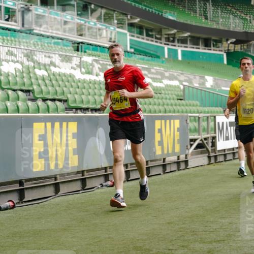 13.09.2026 - 21. swb-Marathon Bremen Michael Burmester http://msf.ph/oto/10438486 13.09.2026 10:26:59 Laufen im Stadion 10096, 10142, 10172, 10210, 10214, 10228, 10231, 10269, 10289, 10310, 10318, 10319, 10342, 10346, 10352, 10398, 10436, 10445, 10447, 10454, 10464, 10489, 10504, 10514, 10536, 10541, 10566, 10583, 10628, 10638, 10735, 10742, 10744, 10806, 10807, 10860, 10866, 10873, 10897, 10898, 10956, 10987, 10992, 11015, 11019, 11020, 11060, 11063, 11088, 11110, 11111, 11130, 11135, 11148, 11155, 11187, 11193, 11199, 11209, 11232, 11279, 11312 meine-sportfotos.de