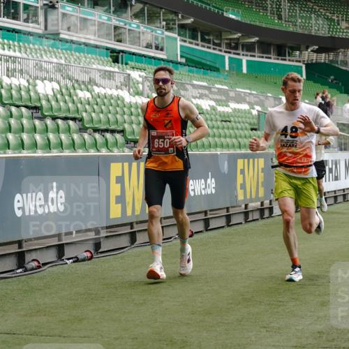 13.09.2026 - 21. swb-Marathon Bremen Michael Burmester http://msf.ph/oto/10438528 13.09.2026 12:40:51 Laufen im Stadion 126, 371, 453, 603, 640, 650, 671, 735, 744, 807, 862, 912, 957, 1136, 1336, 1379, 1381, 1411, 1508, 1540, 1571, 1614, 1797, 1822, 1852, 1860, 1901, 1930, 1950, 2099, 2986, 3624, 3744, 4381, 4399, 4795, 4936, 6198, 6201, 6630, 7118, 7671, 8065, 9065, 9329, 9630, 10034, 13080, 13224, 346, 365, 466, 658, 895, 1090, 1118, 1288, 1385, 1485, 1583, 1604, 1754, 2073, 2141, 2585, 2670, 3617, 7244, 7768, 8729 meine-sportfotos.de