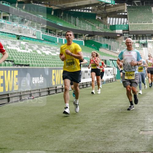 13.09.2026 - 21. swb-Marathon Bremen Michael Burmester http://msf.ph/oto/10438548 13.09.2026 10:27:00 Laufen im Stadion 10096, 10142, 10172, 10210, 10214, 10228, 10231, 10269, 10289, 10310, 10318, 10319, 10342, 10346, 10352, 10398, 10436, 10445, 10447, 10454, 10464, 10489, 10504, 10514, 10536, 10541, 10566, 10583, 10628, 10638, 10735, 10742, 10744, 10806, 10807, 10846, 10860, 10866, 10873, 10897, 10898, 10956, 10987, 10992, 11015, 11019, 11060, 11063, 11076, 11088, 11110, 11111, 11130, 11135, 11148, 11155, 11187, 11193, 11199, 11209, 11232, 11279, 11312 meine-sportfotos.de