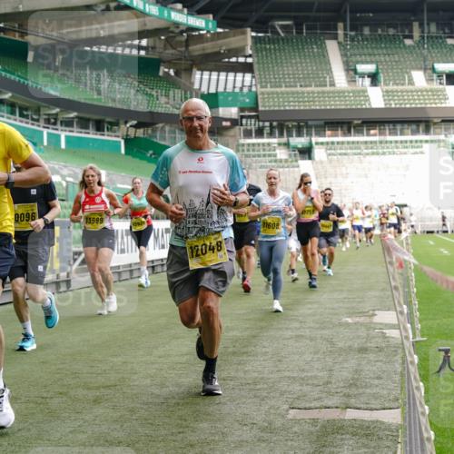 13.09.2026 - 21. swb-Marathon Bremen Michael Burmester http://msf.ph/oto/10438635 13.09.2026 10:27:01 Laufen im Stadion 10096, 10142, 10172, 10210, 10214, 10228, 10231, 10269, 10289, 10310, 10318, 10319, 10342, 10346, 10352, 10398, 10436, 10445, 10447, 10454, 10464, 10489, 10504, 10514, 10536, 10541, 10566, 10583, 10628, 10638, 10735, 10742, 10744, 10806, 10807, 10846, 10860, 10866, 10873, 10897, 10898, 10956, 10987, 10992, 11015, 11019, 11060, 11063, 11076, 11088, 11110, 11111, 11130, 11135, 11148, 11155, 11187, 11193, 11199, 11209, 11232, 11279, 11312 meine-sportfotos.de