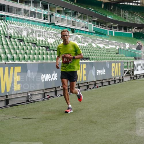 13.09.2026 - 21. swb-Marathon Bremen Michael Burmester http://msf.ph/oto/10438790 13.09.2026 12:41:01 Laufen im Stadion 126, 371, 453, 603, 640, 650, 671, 735, 744, 862, 912, 957, 1136, 1336, 1379, 1381, 1411, 1508, 1540, 1571, 1614, 1797, 1822, 1860, 1901, 1930, 1950, 2986, 3624, 4381, 4399, 4795, 4936, 6198, 6201, 6264, 6630, 7118, 7671, 8065, 9065, 9329, 9630, 10034, 13080, 13224, 346, 466, 658, 895, 1090, 1118, 1385, 1485, 1583, 1604, 1754, 2073, 2141, 2352, 2585, 2670, 3080, 3606, 3617, 7244, 7768, 8729 meine-sportfotos.de
