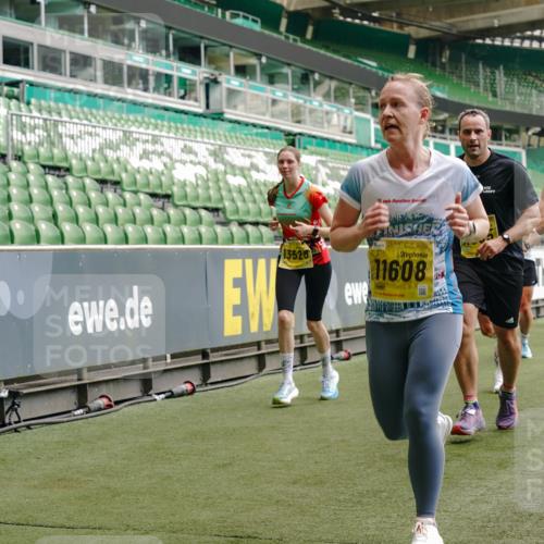 13.09.2026 - 21. swb-Marathon Bremen Michael Burmester http://msf.ph/oto/10438829 13.09.2026 10:27:04 Laufen im Stadion 10096, 10142, 10172, 10210, 10214, 10223, 10228, 10231, 10269, 10289, 10310, 10318, 10319, 10342, 10352, 10398, 10436, 10445, 10447, 10454, 10464, 10489, 10504, 10514, 10536, 10541, 10566, 10583, 10628, 10638, 10735, 10742, 10744, 10806, 10807, 10846, 10860, 10866, 10873, 10897, 10898, 10956, 10987, 10992, 11015, 11019, 11060, 11063, 11076, 11088, 11110, 11111, 11130, 11135, 11148, 11155, 11187, 11193, 11199, 11209, 11232, 11279 meine-sportfotos.de