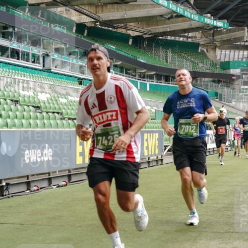 13.09.2026 - 21. swb-Marathon Bremen Michael Burmester http://msf.ph/oto/10438836 13.09.2026 13:06:19 Laufen im Stadion 109, 217, 244, 287, 303, 310, 323, 372, 394, 430, 454, 536, 578, 613, 647, 716, 784, 831, 891, 900, 922, 1073, 1083, 1205, 1243, 1274, 1307, 1308, 1365, 1369, 1380, 1437, 1533, 1545, 1574, 1581, 1627, 1656, 1780, 1823, 1848, 1871, 1909, 1914, 1932, 1938, 1941, 2023, 2076, 2089, 2090, 2126, 2241, 2244, 2265, 2275, 2301, 2310, 2355, 2356, 2393, 2440, 2464, 2602, 2699, 2707, 2721, 2742, 2764, 2818, 2902, 2959, 2985, 3030, 3115, 3278, 3343, 3444, 3485 meine-sportfotos.de