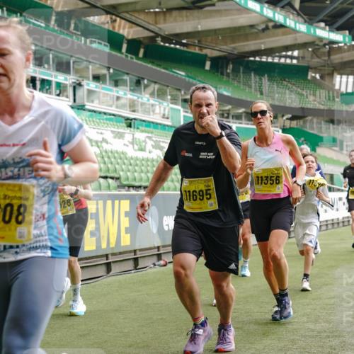 13.09.2026 - 21. swb-Marathon Bremen Michael Burmester http://msf.ph/oto/10438866 13.09.2026 10:27:05 Laufen im Stadion 10096, 10142, 10172, 10210, 10214, 10223, 10228, 10231, 10269, 10289, 10310, 10318, 10319, 10342, 10352, 10398, 10436, 10445, 10447, 10454, 10464, 10489, 10504, 10514, 10536, 10541, 10566, 10583, 10628, 10638, 10735, 10742, 10744, 10806, 10807, 10846, 10860, 10866, 10873, 10897, 10898, 10956, 10987, 10992, 11015, 11019, 11060, 11063, 11076, 11088, 11110, 11111, 11130, 11135, 11148, 11155, 11187, 11193, 11199, 11209, 11232, 11279 meine-sportfotos.de