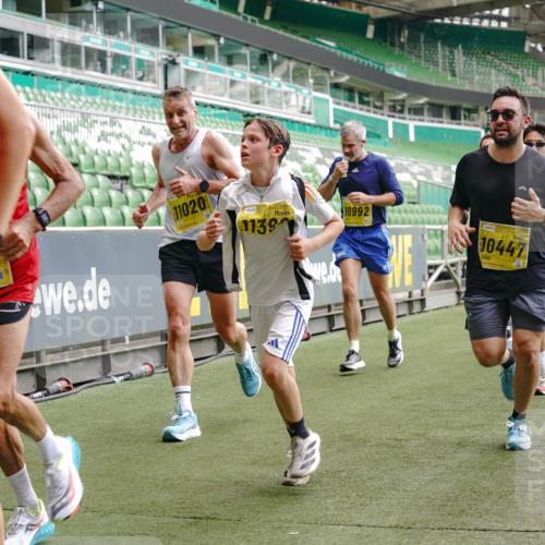 13.09.2026 - 21. swb-Marathon Bremen Michael Burmester http://msf.ph/oto/10438977 13.09.2026 10:27:07 Laufen im Stadion 10096, 10142, 10172, 10210, 10214, 10223, 10228, 10231, 10269, 10289, 10310, 10318, 10319, 10342, 10352, 10393, 10398, 10436, 10445, 10447, 10454, 10464, 10489, 10504, 10514, 10536, 10541, 10566, 10583, 10628, 10638, 10735, 10742, 10744, 10806, 10807, 10846, 10860, 10866, 10873, 10897, 10898, 10956, 10987, 10992, 11015, 11019, 11060, 11063, 11076, 11088, 11110, 11111, 11130, 11135, 11148, 11155, 11187, 11193, 11199, 11209, 11232, 11279 meine-sportfotos.de