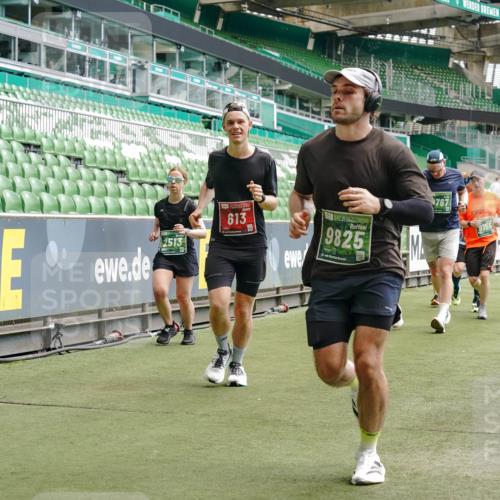 13.09.2026 - 21. swb-Marathon Bremen Michael Burmester http://msf.ph/oto/10439063 13.09.2026 13:06:24 Laufen im Stadion 109, 156, 217, 244, 287, 303, 310, 323, 372, 394, 430, 454, 536, 578, 613, 647, 716, 784, 831, 891, 900, 922, 1073, 1083, 1205, 1243, 1274, 1308, 1365, 1369, 1380, 1437, 1533, 1545, 1574, 1581, 1627, 1823, 1848, 1871, 1909, 1914, 1932, 1938, 2076, 2089, 2090, 2126, 2219, 2241, 2244, 2265, 2275, 2301, 2310, 2355, 2356, 2393, 2440, 2464, 2602, 2699, 2707, 2721, 2742, 2764, 2818, 2902, 2911, 2959, 2960, 2985, 3030, 3115, 3278, 3444, 3485 meine-sportfotos.de