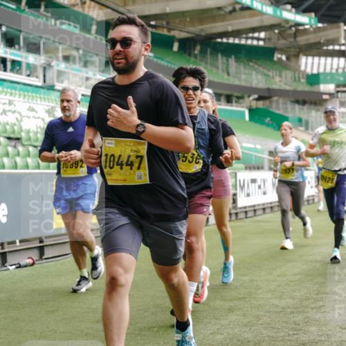 13.09.2026 - 21. swb-Marathon Bremen Michael Burmester http://msf.ph/oto/10439078 13.09.2026 10:27:08 Laufen im Stadion 10096, 10142, 10172, 10210, 10214, 10223, 10228, 10231, 10269, 10289, 10310, 10318, 10319, 10342, 10352, 10393, 10398, 10436, 10445, 10447, 10454, 10464, 10489, 10504, 10514, 10536, 10541, 10566, 10583, 10628, 10638, 10735, 10742, 10744, 10806, 10807, 10846, 10860, 10866, 10873, 10897, 10898, 10917, 10956, 10987, 10992, 11015, 11019, 11060, 11063, 11076, 11088, 11110, 11111, 11130, 11135, 11148, 11155, 11187, 11193, 11199, 11209, 11232, 11279 meine-sportfotos.de