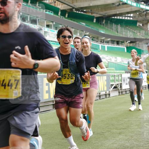 13.09.2026 - 21. swb-Marathon Bremen Michael Burmester http://msf.ph/oto/10439101 13.09.2026 10:27:08 Laufen im Stadion 10096, 10142, 10172, 10210, 10214, 10223, 10228, 10231, 10269, 10289, 10310, 10318, 10319, 10342, 10352, 10393, 10398, 10436, 10445, 10447, 10454, 10464, 10489, 10504, 10514, 10536, 10541, 10566, 10583, 10628, 10638, 10735, 10742, 10744, 10806, 10807, 10846, 10860, 10866, 10873, 10897, 10898, 10917, 10956, 10987, 10992, 11015, 11019, 11060, 11063, 11076, 11088, 11110, 11111, 11130, 11135, 11148, 11155, 11187, 11193, 11199, 11209, 11232, 11279 meine-sportfotos.de