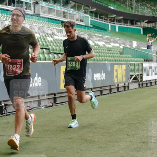 13.09.2026 - 21. swb-Marathon Bremen Michael Burmester http://msf.ph/oto/10439371 13.09.2026 12:41:36 Laufen im Stadion 126, 371, 603, 640, 650, 671, 735, 744, 862, 912, 957, 1136, 1336, 1381, 1411, 1571, 1614, 1667, 1797, 1822, 1850, 1860, 1862, 1901, 1930, 1950, 2094, 2986, 3368, 3624, 4381, 4399, 4795, 4936, 5672, 6198, 6201, 6264, 6929, 6991, 7141, 7671, 8065, 8383, 8394, 9065, 9329, 13224, 277, 346, 466, 658, 895, 901, 1090, 1118, 1248, 1320, 1323, 1385, 1472, 1587, 1604, 1717, 1751, 1754, 1911, 2141, 2352, 2585, 2670, 3080, 3606, 5160, 5163, 8729 meine-sportfotos.de