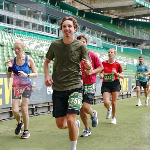 13.09.2026 - 21. swb-Marathon Bremen Michael Burmester http://msf.ph/oto/10439433 13.09.2026 13:06:30 Laufen im Stadion 109, 132, 156, 217, 244, 287, 303, 310, 323, 372, 394, 430, 454, 536, 578, 613, 647, 716, 784, 831, 834, 891, 900, 922, 1073, 1083, 1205, 1243, 1274, 1308, 1365, 1369, 1380, 1437, 1533, 1545, 1574, 1581, 1823, 1848, 1871, 1909, 1914, 1926, 1938, 2076, 2089, 2090, 2219, 2241, 2244, 2265, 2275, 2301, 2310, 2318, 2355, 2356, 2393, 2440, 2464, 2602, 2699, 2707, 2721, 2742, 2764, 2818, 2902, 2911, 2960, 2985, 3030, 3115, 3278, 3444, 3485 meine-sportfotos.de