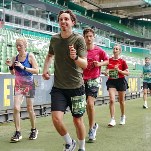 13.09.2026 - 21. swb-Marathon Bremen Michael Burmester http://msf.ph/oto/10439449 13.09.2026 13:06:30 Laufen im Stadion 109, 132, 156, 217, 244, 287, 303, 310, 323, 372, 394, 430, 454, 536, 578, 613, 647, 716, 784, 831, 834, 891, 900, 922, 1073, 1083, 1205, 1243, 1274, 1308, 1365, 1369, 1380, 1437, 1533, 1545, 1574, 1581, 1823, 1848, 1871, 1909, 1914, 1926, 1938, 2076, 2089, 2090, 2219, 2241, 2244, 2265, 2275, 2301, 2310, 2318, 2355, 2356, 2393, 2440, 2464, 2602, 2699, 2707, 2721, 2742, 2764, 2818, 2902, 2911, 2960, 2985, 3030, 3115, 3278, 3444, 3485 meine-sportfotos.de