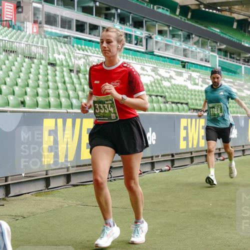 13.09.2026 - 21. swb-Marathon Bremen Michael Burmester http://msf.ph/oto/10439536 13.09.2026 13:06:32 Laufen im Stadion 109, 132, 156, 217, 244, 287, 303, 310, 323, 372, 394, 430, 454, 536, 578, 613, 647, 716, 784, 831, 834, 891, 900, 922, 1073, 1083, 1205, 1243, 1274, 1308, 1365, 1369, 1380, 1437, 1533, 1545, 1574, 1581, 1823, 1848, 1871, 1909, 1926, 1938, 2070, 2076, 2089, 2090, 2219, 2241, 2244, 2265, 2275, 2301, 2310, 2318, 2355, 2356, 2393, 2440, 2464, 2602, 2699, 2707, 2721, 2731, 2742, 2764, 2818, 2902, 2911, 2960, 2985, 3030, 3115, 3278, 3444, 3485 meine-sportfotos.de