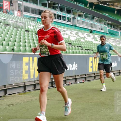 13.09.2026 - 21. swb-Marathon Bremen Michael Burmester http://msf.ph/oto/10439557 13.09.2026 13:06:32 Laufen im Stadion 109, 132, 156, 217, 244, 287, 303, 310, 323, 372, 394, 430, 454, 536, 578, 613, 647, 716, 784, 831, 834, 891, 900, 922, 1073, 1083, 1205, 1243, 1274, 1308, 1365, 1369, 1380, 1437, 1533, 1545, 1574, 1581, 1823, 1848, 1871, 1909, 1926, 1938, 2070, 2076, 2089, 2090, 2219, 2241, 2244, 2265, 2275, 2301, 2310, 2318, 2355, 2356, 2393, 2440, 2464, 2602, 2699, 2707, 2721, 2731, 2742, 2764, 2818, 2902, 2911, 2960, 2985, 3030, 3115, 3278, 3444, 3485 meine-sportfotos.de