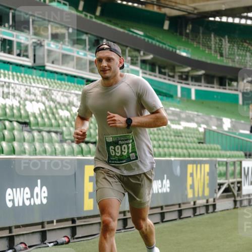 13.09.2026 - 21. swb-Marathon Bremen Michael Burmester http://msf.ph/oto/10439571 13.09.2026 12:41:43 Laufen im Stadion 126, 371, 603, 640, 650, 671, 735, 744, 862, 912, 957, 1136, 1336, 1381, 1411, 1571, 1614, 1619, 1667, 1797, 1822, 1850, 1860, 1862, 1901, 1930, 1950, 2094, 2207, 2986, 3368, 3624, 4381, 4399, 4795, 4936, 5672, 6198, 6201, 6264, 6929, 6991, 7141, 7671, 8065, 8311, 8383, 8394, 9065, 9329, 13224, 277, 346, 466, 658, 895, 901, 1090, 1118, 1248, 1320, 1323, 1385, 1472, 1576, 1587, 1604, 1717, 1751, 1754, 1911, 2141, 2352, 2585, 2670, 3080, 3606, 5160, 5163, 5912, 8729 meine-sportfotos.de