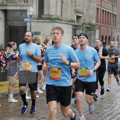 13.09.2026 - Kiel Lauf Yannick Fuchs http://msf.ph/oto/10439630 13.09.2026 11:50:59 Ziel 2063 meine-sportfotos.de