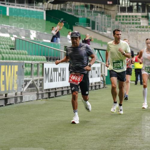 13.09.2026 - 21. swb-Marathon Bremen Michael Burmester http://msf.ph/oto/10439689 13.09.2026 12:41:50 Laufen im Stadion 126, 371, 603, 640, 650, 671, 735, 744, 912, 957, 1009, 1136, 1336, 1381, 1411, 1571, 1614, 1619, 1667, 1797, 1822, 1850, 1860, 1862, 1930, 2094, 2207, 2986, 3368, 3624, 4381, 4399, 4795, 4936, 5672, 5828, 6198, 6201, 6264, 6929, 6991, 7141, 8065, 8311, 8383, 8394, 9065, 9120, 9329, 13224, 277, 346, 466, 658, 895, 901, 1090, 1118, 1248, 1320, 1323, 1472, 1576, 1587, 1604, 1717, 1751, 1754, 1758, 1911, 2141, 2352, 2585, 2670, 3080, 3606, 5160, 5163, 5912 meine-sportfotos.de