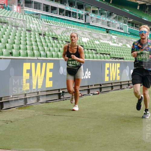 13.09.2026 - 21. swb-Marathon Bremen Michael Burmester http://msf.ph/oto/10439695 13.09.2026 13:06:34 Laufen im Stadion 109, 132, 156, 217, 244, 287, 303, 310, 323, 372, 394, 430, 454, 536, 578, 613, 647, 716, 784, 831, 834, 891, 900, 922, 1073, 1083, 1189, 1205, 1243, 1274, 1308, 1365, 1369, 1380, 1437, 1533, 1545, 1574, 1581, 1823, 1848, 1871, 1909, 1926, 1938, 2070, 2076, 2090, 2219, 2241, 2244, 2265, 2275, 2301, 2310, 2318, 2355, 2356, 2393, 2440, 2464, 2602, 2699, 2707, 2721, 2731, 2742, 2764, 2818, 2902, 2911, 2960, 2985, 3030, 3115, 3278, 3444, 3485 meine-sportfotos.de