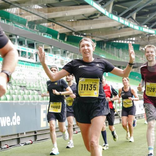 13.09.2026 - 21. swb-Marathon Bremen Michael Burmester http://msf.ph/oto/10439730 13.09.2026 10:27:21 Laufen im Stadion 10096, 10142, 10172, 10189, 10210, 10214, 10223, 10228, 10231, 10269, 10289, 10293, 10310, 10318, 10319, 10329, 10352, 10393, 10398, 10436, 10445, 10447, 10454, 10464, 10489, 10504, 10508, 10514, 10536, 10541, 10566, 10583, 10594, 10628, 10638, 10735, 10744, 10806, 10807, 10846, 10860, 10866, 10873, 10897, 10898, 10917, 10956, 10987, 10992, 11015, 11060, 11063, 11076, 11110, 11111, 11130, 11135, 11148, 11155, 11187, 11193, 11199, 11209, 11232, 11279 meine-sportfotos.de