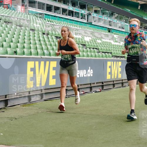 13.09.2026 - 21. swb-Marathon Bremen Michael Burmester http://msf.ph/oto/10439735 13.09.2026 13:06:35 Laufen im Stadion 109, 132, 156, 217, 244, 287, 303, 310, 323, 372, 394, 430, 454, 536, 578, 613, 647, 716, 784, 831, 834, 891, 900, 922, 1073, 1083, 1189, 1205, 1243, 1274, 1308, 1365, 1369, 1380, 1387, 1437, 1533, 1545, 1574, 1581, 1600, 1823, 1841, 1848, 1871, 1909, 1926, 1938, 2070, 2076, 2090, 2219, 2241, 2244, 2265, 2275, 2301, 2310, 2318, 2355, 2356, 2393, 2440, 2464, 2699, 2707, 2721, 2731, 2742, 2764, 2818, 2902, 2911, 2960, 2985, 3030, 3115, 3278, 3444, 3485 meine-sportfotos.de