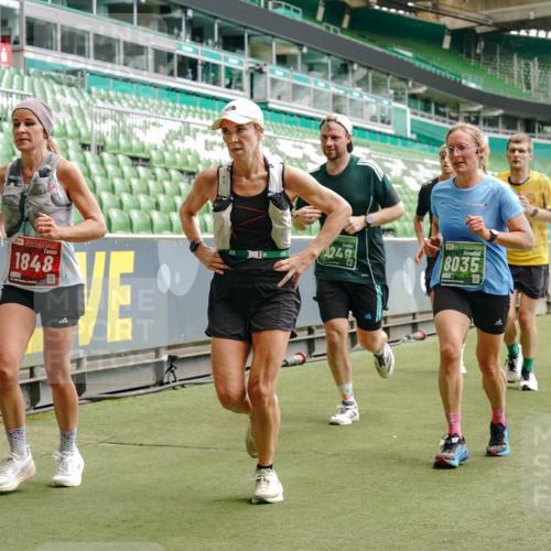13.09.2026 - 21. swb-Marathon Bremen Michael Burmester http://msf.ph/oto/10439892 13.09.2026 13:06:38 Laufen im Stadion 109, 132, 156, 217, 244, 287, 303, 310, 323, 372, 394, 430, 454, 578, 607, 613, 647, 716, 784, 831, 834, 846, 891, 900, 922, 1073, 1083, 1189, 1205, 1243, 1274, 1308, 1365, 1369, 1380, 1387, 1437, 1533, 1545, 1574, 1581, 1600, 1823, 1841, 1848, 1871, 1909, 1926, 1938, 2070, 2076, 2090, 2219, 2241, 2244, 2265, 2275, 2301, 2310, 2318, 2355, 2356, 2393, 2440, 2464, 2699, 2707, 2721, 2731, 2742, 2755, 2764, 2818, 2902, 2911, 2960, 2985, 3030, 3115, 3278, 3444, 3485 meine-sportfotos.de