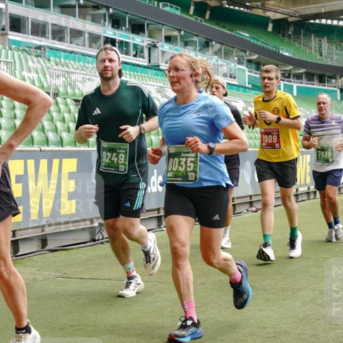 13.09.2026 - 21. swb-Marathon Bremen Michael Burmester http://msf.ph/oto/10439974 13.09.2026 13:06:39 Laufen im Stadion 109, 132, 156, 217, 244, 287, 303, 310, 323, 372, 394, 430, 454, 578, 607, 613, 647, 716, 784, 831, 834, 846, 891, 900, 922, 1073, 1083, 1189, 1205, 1243, 1274, 1308, 1365, 1369, 1380, 1387, 1437, 1533, 1545, 1574, 1581, 1600, 1823, 1841, 1848, 1871, 1909, 1926, 1938, 2070, 2076, 2090, 2219, 2241, 2244, 2265, 2275, 2301, 2310, 2318, 2355, 2356, 2393, 2440, 2464, 2699, 2707, 2721, 2731, 2755, 2764, 2818, 2902, 2911, 2960, 2985, 3030, 3115, 3278, 3444, 3485 meine-sportfotos.de