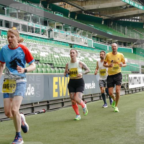 13.09.2026 - 21. swb-Marathon Bremen Michael Burmester http://msf.ph/oto/10440002 13.09.2026 10:27:25 Laufen im Stadion 10096, 10142, 10172, 10189, 10210, 10214, 10223, 10228, 10231, 10269, 10270, 10289, 10293, 10310, 10318, 10319, 10329, 10352, 10393, 10436, 10445, 10447, 10454, 10464, 10489, 10504, 10508, 10514, 10536, 10541, 10566, 10583, 10594, 10628, 10638, 10735, 10744, 10806, 10807, 10814, 10846, 10860, 10866, 10873, 10897, 10898, 10917, 10956, 10992, 11015, 11060, 11063, 11076, 11110, 11111, 11130, 11135, 11148, 11155, 11187, 11193, 11199, 11209, 11232, 11279 meine-sportfotos.de