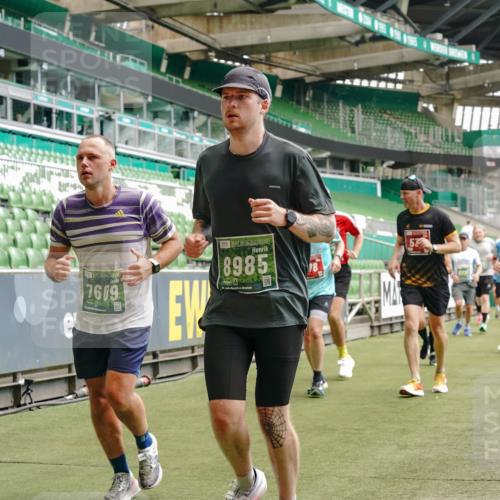 13.09.2026 - 21. swb-Marathon Bremen Michael Burmester http://msf.ph/oto/10440135 13.09.2026 13:06:41 Laufen im Stadion 109, 132, 156, 217, 244, 287, 303, 310, 323, 372, 394, 430, 454, 489, 578, 607, 613, 647, 716, 784, 831, 834, 846, 891, 900, 922, 1073, 1083, 1189, 1205, 1243, 1274, 1308, 1365, 1369, 1380, 1387, 1437, 1533, 1545, 1574, 1581, 1600, 1823, 1841, 1848, 1871, 1909, 1926, 1938, 2070, 2076, 2090, 2219, 2241, 2244, 2265, 2275, 2283, 2301, 2310, 2318, 2355, 2356, 2393, 2440, 2464, 2699, 2707, 2721, 2731, 2755, 2818, 2902, 2911, 2960, 3030, 3115, 3278, 3444, 3485 meine-sportfotos.de