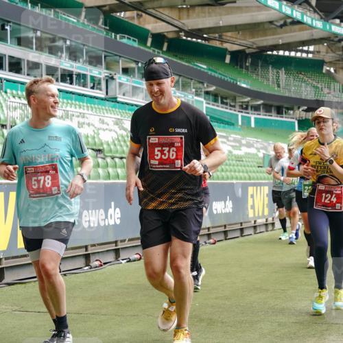 13.09.2026 - 21. swb-Marathon Bremen Michael Burmester http://msf.ph/oto/10440305 13.09.2026 13:06:44 Laufen im Stadion 109, 132, 156, 217, 244, 287, 303, 310, 372, 394, 430, 454, 489, 578, 607, 613, 716, 784, 831, 834, 846, 891, 900, 922, 1083, 1189, 1205, 1243, 1274, 1308, 1365, 1369, 1380, 1387, 1437, 1533, 1545, 1574, 1581, 1600, 1823, 1841, 1848, 1854, 1871, 1909, 1926, 1938, 2070, 2076, 2090, 2219, 2241, 2244, 2265, 2275, 2283, 2301, 2310, 2318, 2355, 2356, 2393, 2440, 2464, 2699, 2707, 2721, 2731, 2755, 2818, 2902, 2911, 2960, 3115, 3278, 3444, 3485 meine-sportfotos.de