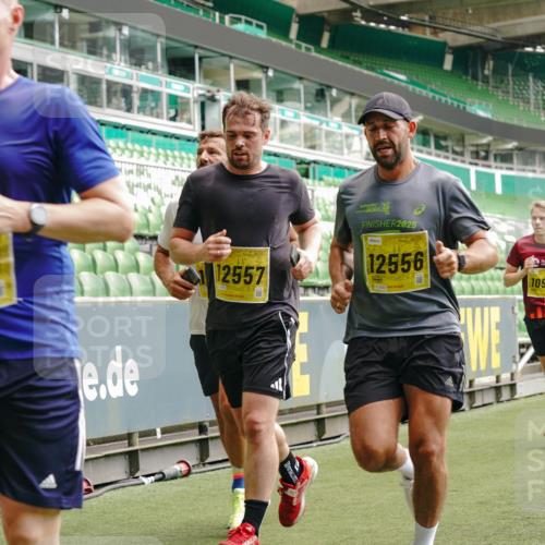 13.09.2026 - 21. swb-Marathon Bremen Michael Burmester http://msf.ph/oto/10440595 13.09.2026 10:27:41 Laufen im Stadion 10096, 10142, 10172, 10189, 10210, 10214, 10223, 10231, 10269, 10270, 10289, 10293, 10294, 10310, 10318, 10319, 10329, 10352, 10393, 10436, 10445, 10464, 10489, 10504, 10508, 10514, 10536, 10541, 10544, 10566, 10583, 10594, 10628, 10638, 10655, 10735, 10744, 10770, 10807, 10814, 10846, 10860, 10873, 10897, 10898, 10917, 10956, 10992, 11015, 11060, 11063, 11076, 11087, 11092, 11110, 11111, 11130, 11135, 11148, 11170, 11193, 11209, 11279 meine-sportfotos.de