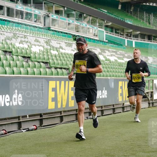13.09.2026 - 21. swb-Marathon Bremen Michael Burmester http://msf.ph/oto/10440751 13.09.2026 10:27:44 Laufen im Stadion 10096, 10142, 10172, 10189, 10210, 10214, 10223, 10231, 10269, 10270, 10289, 10293, 10294, 10310, 10318, 10319, 10329, 10352, 10393, 10436, 10445, 10464, 10489, 10504, 10508, 10514, 10536, 10538, 10541, 10544, 10566, 10583, 10594, 10628, 10638, 10655, 10709, 10744, 10770, 10807, 10814, 10846, 10860, 10873, 10897, 10898, 10917, 10956, 10992, 11058, 11060, 11063, 11076, 11087, 11092, 11110, 11111, 11130, 11135, 11148, 11170, 11193, 11279 meine-sportfotos.de