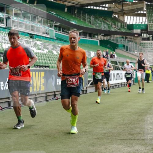 13.09.2026 - 21. swb-Marathon Bremen Michael Burmester http://msf.ph/oto/10440921 13.09.2026 12:42:32 Laufen im Stadion 439, 749, 1009, 1223, 1224, 1411, 1562, 1619, 1667, 1712, 1745, 1797, 1822, 1850, 1862, 1879, 1921, 2094, 2207, 2651, 2683, 2986, 3251, 3368, 3584, 3624, 3688, 4096, 4399, 4795, 4847, 5316, 5663, 5672, 5828, 6198, 6264, 6359, 6929, 6991, 7141, 8065, 8311, 8383, 8394, 8689, 8749, 8994, 9065, 9120, 9200, 9533, 277, 346, 807, 895, 901, 1118, 1248, 1320, 1323, 1472, 1576, 1587, 1604, 1717, 1751, 1758, 1911, 2141, 2352, 2670, 3080, 3606, 5160, 5163, 5912 meine-sportfotos.de
