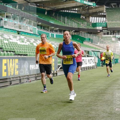13.09.2026 - 21. swb-Marathon Bremen Michael Burmester http://msf.ph/oto/10441031 13.09.2026 10:27:50 Laufen im Stadion 10096, 10142, 10172, 10189, 10214, 10223, 10231, 10269, 10270, 10289, 10293, 10294, 10310, 10316, 10318, 10319, 10329, 10352, 10393, 10436, 10445, 10464, 10489, 10504, 10508, 10514, 10536, 10538, 10541, 10544, 10566, 10583, 10594, 10628, 10638, 10655, 10709, 10744, 10770, 10807, 10814, 10846, 10860, 10873, 10897, 10898, 10917, 10956, 10992, 10993, 11058, 11060, 11063, 11076, 11087, 11092, 11110, 11111, 11130, 11135, 11148, 11170, 11193, 11279 meine-sportfotos.de