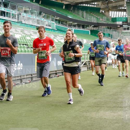 13.09.2026 - 21. swb-Marathon Bremen Michael Burmester http://msf.ph/oto/10441064 13.09.2026 13:06:54 Laufen im Stadion 109, 132, 156, 217, 287, 303, 310, 372, 394, 430, 454, 489, 578, 607, 613, 682, 716, 784, 809, 831, 834, 846, 891, 900, 922, 1083, 1173, 1189, 1205, 1274, 1322, 1364, 1365, 1369, 1380, 1387, 1437, 1532, 1533, 1545, 1574, 1581, 1600, 1823, 1841, 1848, 1854, 1871, 1909, 1926, 1938, 2070, 2076, 2090, 2219, 2244, 2265, 2275, 2283, 2310, 2318, 2355, 2356, 2393, 2405, 2440, 2464, 2492, 2565, 2699, 2707, 2721, 2731, 2755, 2818, 2902, 2911, 2949, 2960, 3115, 3485 meine-sportfotos.de