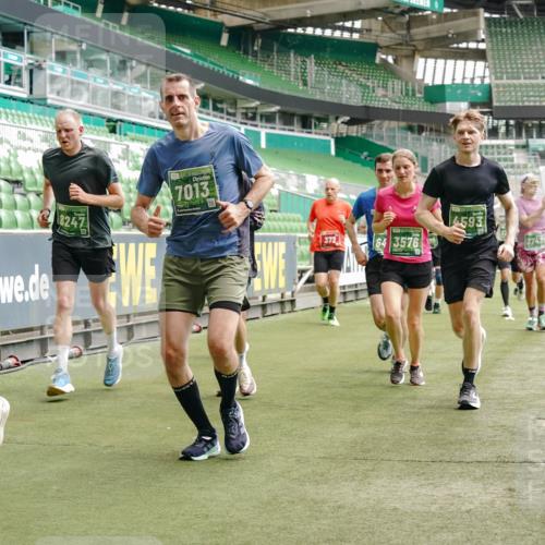 13.09.2026 - 21. swb-Marathon Bremen Michael Burmester http://msf.ph/oto/10441156 13.09.2026 13:06:56 Laufen im Stadion 109, 132, 156, 217, 287, 303, 310, 372, 394, 430, 454, 489, 578, 607, 613, 682, 716, 784, 809, 831, 834, 846, 891, 900, 922, 1083, 1173, 1189, 1205, 1210, 1274, 1322, 1364, 1365, 1369, 1380, 1387, 1437, 1532, 1533, 1545, 1574, 1581, 1600, 1823, 1841, 1848, 1854, 1871, 1909, 1926, 1938, 2070, 2076, 2090, 2219, 2244, 2265, 2275, 2283, 2310, 2318, 2355, 2356, 2393, 2405, 2440, 2464, 2492, 2565, 2699, 2707, 2721, 2731, 2755, 2818, 2902, 2911, 2949, 2960, 3115 meine-sportfotos.de