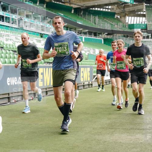 13.09.2026 - 21. swb-Marathon Bremen Michael Burmester http://msf.ph/oto/10441176 13.09.2026 13:06:57 Laufen im Stadion 109, 132, 156, 217, 287, 303, 310, 372, 394, 430, 454, 489, 578, 607, 613, 682, 716, 784, 809, 831, 834, 846, 891, 900, 922, 1083, 1173, 1189, 1205, 1210, 1274, 1322, 1364, 1365, 1369, 1380, 1387, 1437, 1532, 1533, 1545, 1574, 1581, 1600, 1823, 1841, 1848, 1854, 1871, 1909, 1926, 1938, 2070, 2076, 2090, 2219, 2244, 2265, 2275, 2283, 2310, 2318, 2355, 2356, 2393, 2405, 2440, 2464, 2492, 2565, 2699, 2707, 2721, 2731, 2755, 2818, 2902, 2911, 2949, 2960, 3115 meine-sportfotos.de