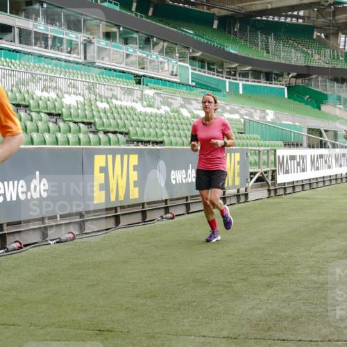 13.09.2026 - 21. swb-Marathon Bremen Michael Burmester http://msf.ph/oto/10441191 13.09.2026 10:27:52 Laufen im Stadion 10096, 10142, 10172, 10189, 10214, 10223, 10231, 10269, 10270, 10289, 10293, 10294, 10310, 10316, 10318, 10319, 10329, 10352, 10393, 10436, 10445, 10464, 10489, 10504, 10508, 10514, 10536, 10538, 10541, 10544, 10566, 10583, 10594, 10628, 10638, 10655, 10709, 10744, 10770, 10807, 10814, 10835, 10846, 10860, 10873, 10897, 10898, 10917, 10956, 10992, 10993, 11035, 11058, 11060, 11063, 11076, 11087, 11092, 11110, 11111, 11130, 11135, 11148, 11170, 11193, 11279 meine-sportfotos.de