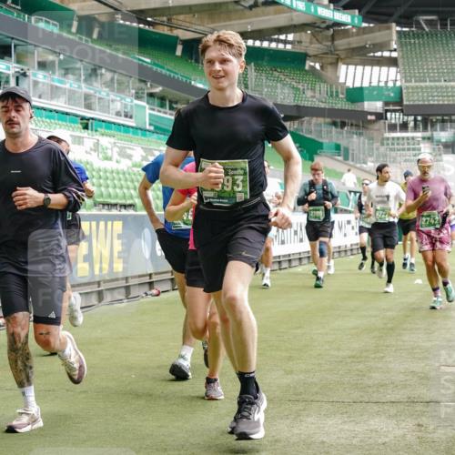 13.09.2026 - 21. swb-Marathon Bremen Michael Burmester http://msf.ph/oto/10441201 13.09.2026 13:06:58 Laufen im Stadion 109, 132, 156, 217, 287, 303, 310, 372, 394, 430, 454, 489, 578, 607, 613, 682, 716, 784, 809, 831, 834, 846, 891, 922, 1083, 1173, 1189, 1205, 1210, 1274, 1322, 1364, 1365, 1369, 1380, 1387, 1437, 1532, 1533, 1545, 1574, 1581, 1600, 1823, 1841, 1848, 1854, 1871, 1909, 1926, 1938, 2070, 2076, 2090, 2219, 2244, 2265, 2275, 2283, 2310, 2318, 2355, 2356, 2393, 2405, 2440, 2464, 2492, 2565, 2699, 2707, 2721, 2731, 2755, 2818, 2902, 2911, 2949, 2960, 3115 meine-sportfotos.de