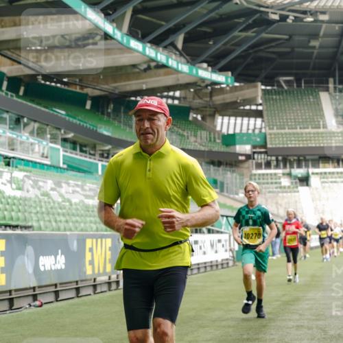 13.09.2026 - 21. swb-Marathon Bremen Michael Burmester http://msf.ph/oto/10441421 13.09.2026 10:27:57 Laufen im Stadion 10096, 10142, 10172, 10189, 10223, 10231, 10267, 10269, 10270, 10289, 10293, 10294, 10310, 10316, 10318, 10319, 10329, 10393, 10421, 10464, 10489, 10504, 10508, 10514, 10538, 10541, 10544, 10566, 10583, 10594, 10628, 10638, 10655, 10709, 10744, 10770, 10807, 10814, 10835, 10846, 10860, 10873, 10897, 10898, 10917, 10956, 10992, 10993, 11005, 11035, 11058, 11060, 11063, 11076, 11087, 11092, 11110, 11111, 11130, 11135, 11148, 11170, 11193 meine-sportfotos.de