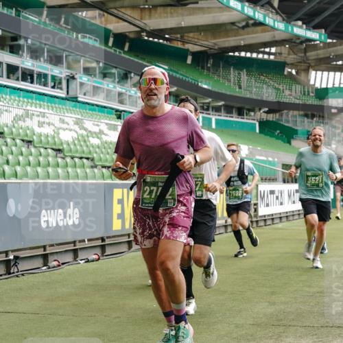 13.09.2026 - 21. swb-Marathon Bremen Michael Burmester http://msf.ph/oto/10441439 13.09.2026 13:07:01 Laufen im Stadion 109, 132, 156, 217, 287, 303, 310, 372, 394, 430, 454, 489, 578, 607, 613, 682, 716, 784, 809, 831, 834, 846, 891, 911, 922, 1083, 1173, 1189, 1205, 1210, 1274, 1322, 1364, 1365, 1369, 1380, 1387, 1437, 1532, 1533, 1545, 1574, 1581, 1600, 1823, 1841, 1848, 1854, 1871, 1909, 1926, 1938, 2003, 2070, 2076, 2090, 2219, 2244, 2265, 2275, 2283, 2310, 2318, 2355, 2356, 2393, 2405, 2440, 2464, 2492, 2565, 2699, 2707, 2721, 2731, 2755, 2818, 2831, 2902, 2911, 2949, 2960, 3115 meine-sportfotos.de