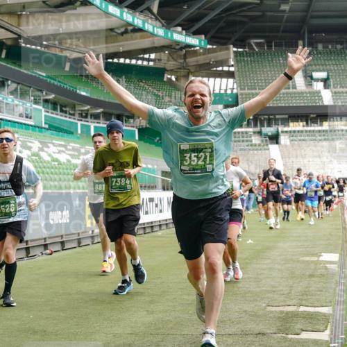 13.09.2026 - 21. swb-Marathon Bremen Michael Burmester http://msf.ph/oto/10441584 13.09.2026 13:07:03 Laufen im Stadion 109, 132, 156, 217, 287, 303, 310, 372, 430, 454, 489, 578, 607, 613, 682, 716, 784, 809, 831, 834, 846, 911, 922, 1083, 1173, 1189, 1205, 1210, 1274, 1322, 1364, 1365, 1369, 1380, 1387, 1437, 1532, 1533, 1545, 1574, 1581, 1600, 1823, 1841, 1848, 1854, 1871, 1909, 1926, 1938, 2003, 2070, 2076, 2090, 2219, 2244, 2265, 2275, 2283, 2310, 2318, 2355, 2356, 2393, 2405, 2440, 2464, 2492, 2565, 2699, 2707, 2721, 2731, 2755, 2802, 2818, 2831, 2902, 2911, 2949, 2960, 3115 meine-sportfotos.de