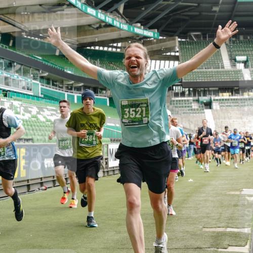 13.09.2026 - 21. swb-Marathon Bremen Michael Burmester http://msf.ph/oto/10441637 13.09.2026 13:07:03 Laufen im Stadion 109, 132, 156, 217, 287, 303, 310, 372, 430, 454, 489, 578, 607, 613, 682, 716, 784, 809, 831, 834, 846, 911, 922, 1083, 1173, 1189, 1205, 1210, 1274, 1322, 1364, 1365, 1369, 1380, 1387, 1437, 1532, 1533, 1545, 1574, 1581, 1600, 1823, 1841, 1848, 1854, 1871, 1909, 1926, 1938, 2003, 2070, 2076, 2090, 2219, 2244, 2265, 2275, 2283, 2310, 2318, 2355, 2356, 2393, 2405, 2440, 2464, 2492, 2565, 2699, 2707, 2721, 2731, 2755, 2802, 2818, 2831, 2902, 2911, 2949, 2960, 3115 meine-sportfotos.de