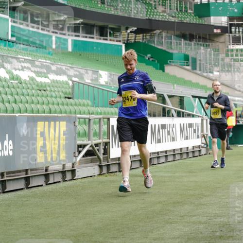 13.09.2026 - 21. swb-Marathon Bremen Michael Burmester http://msf.ph/oto/10441665 13.09.2026 10:28:03 Laufen im Stadion 10096, 10142, 10172, 10189, 10223, 10231, 10267, 10269, 10270, 10289, 10293, 10294, 10310, 10316, 10319, 10329, 10393, 10421, 10464, 10489, 10504, 10508, 10514, 10525, 10538, 10541, 10544, 10566, 10583, 10594, 10628, 10638, 10655, 10709, 10739, 10744, 10770, 10807, 10814, 10835, 10846, 10860, 10873, 10876, 10897, 10898, 10910, 10917, 10923, 10956, 10992, 10993, 11005, 11035, 11058, 11060, 11063, 11076, 11087, 11092, 11110, 11111, 11135, 11148, 11170, 11193 meine-sportfotos.de