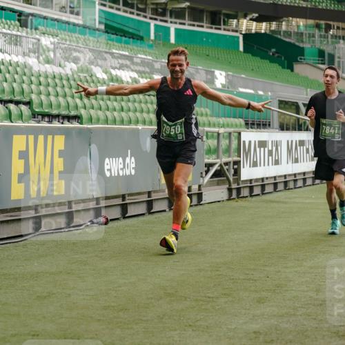 13.09.2026 - 21. swb-Marathon Bremen Michael Burmester http://msf.ph/oto/10441688 13.09.2026 12:42:59 Laufen im Stadion 439, 749, 819, 1009, 1223, 1224, 1562, 1619, 1667, 1712, 1745, 1822, 1850, 1862, 1879, 1921, 2094, 2207, 2651, 2683, 3251, 3368, 3500, 3584, 3624, 3688, 4096, 4847, 5143, 5199, 5316, 5601, 5663, 5672, 5776, 5828, 6198, 6264, 6359, 6579, 6929, 6991, 7141, 7170, 7841, 7950, 8311, 8383, 8394, 8689, 8749, 8850, 8994, 9120, 9153, 9200, 9233, 9533, 9849, 277, 453, 807, 862, 901, 1248, 1320, 1323, 1472, 1576, 1587, 1717, 1751, 1758, 1911, 5160, 5163, 5912 meine-sportfotos.de