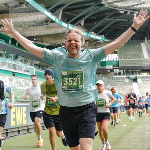 13.09.2026 - 21. swb-Marathon Bremen Michael Burmester http://msf.ph/oto/10441709 13.09.2026 13:07:04 Laufen im Stadion 109, 132, 156, 217, 287, 303, 310, 372, 430, 454, 489, 578, 607, 613, 682, 716, 784, 809, 831, 834, 846, 911, 922, 1083, 1173, 1189, 1205, 1210, 1274, 1322, 1364, 1365, 1369, 1387, 1437, 1532, 1533, 1545, 1574, 1581, 1600, 1823, 1841, 1848, 1854, 1871, 1909, 1926, 1938, 2003, 2070, 2076, 2090, 2219, 2244, 2265, 2275, 2283, 2310, 2318, 2355, 2356, 2393, 2405, 2440, 2464, 2492, 2565, 2699, 2707, 2721, 2731, 2755, 2802, 2818, 2831, 2902, 2911, 2949, 2960, 3115 meine-sportfotos.de