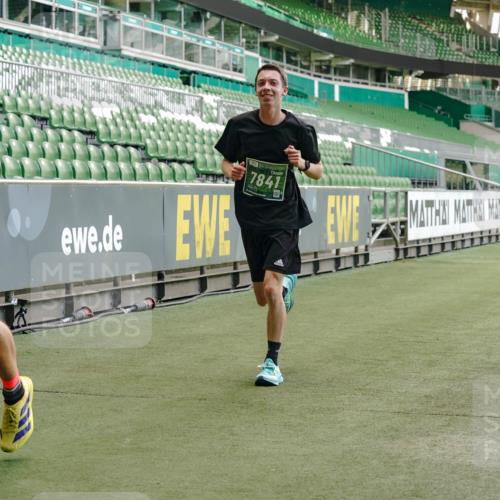 13.09.2026 - 21. swb-Marathon Bremen Michael Burmester http://msf.ph/oto/10441768 13.09.2026 12:43:01 Laufen im Stadion 439, 749, 819, 1009, 1223, 1224, 1562, 1619, 1667, 1712, 1745, 1822, 1850, 1862, 1879, 1921, 2094, 2207, 2651, 2683, 3251, 3368, 3500, 3584, 3624, 3688, 4096, 4847, 5143, 5199, 5316, 5601, 5663, 5672, 5776, 5828, 6264, 6359, 6579, 6929, 6991, 7141, 7170, 7841, 7950, 8311, 8383, 8394, 8689, 8749, 8850, 8994, 9120, 9153, 9200, 9233, 9533, 9849, 277, 453, 807, 862, 901, 1248, 1320, 1323, 1472, 1576, 1587, 1717, 1751, 1758, 1911, 5160, 5163, 5912 meine-sportfotos.de
