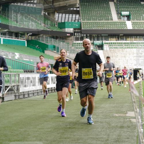 13.09.2026 - 21. swb-Marathon Bremen Michael Burmester http://msf.ph/oto/10441821 13.09.2026 10:28:07 Laufen im Stadion 10096, 10142, 10170, 10172, 10189, 10223, 10231, 10267, 10269, 10270, 10289, 10293, 10294, 10310, 10316, 10319, 10329, 10393, 10421, 10464, 10489, 10504, 10508, 10514, 10525, 10538, 10541, 10544, 10566, 10583, 10594, 10628, 10638, 10655, 10709, 10739, 10744, 10770, 10814, 10835, 10846, 10860, 10873, 10876, 10897, 10898, 10910, 10917, 10923, 10956, 10992, 10993, 11005, 11018, 11035, 11058, 11060, 11063, 11076, 11087, 11092, 11110, 11111, 11148, 11170, 11193 meine-sportfotos.de