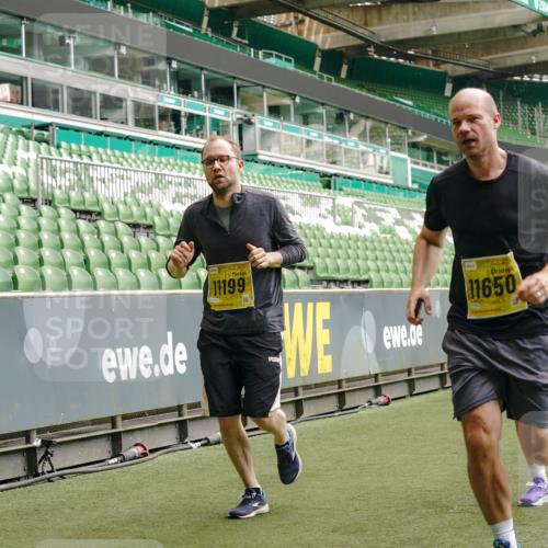 13.09.2026 - 21. swb-Marathon Bremen Michael Burmester http://msf.ph/oto/10441890 13.09.2026 10:28:09 Laufen im Stadion 10096, 10142, 10170, 10172, 10189, 10223, 10231, 10267, 10269, 10270, 10289, 10293, 10294, 10310, 10316, 10319, 10329, 10393, 10421, 10464, 10489, 10504, 10508, 10514, 10525, 10538, 10544, 10566, 10583, 10594, 10628, 10638, 10655, 10709, 10739, 10744, 10770, 10814, 10835, 10846, 10860, 10873, 10876, 10897, 10898, 10910, 10917, 10923, 10956, 10992, 10993, 11005, 11007, 11018, 11035, 11058, 11060, 11063, 11076, 11087, 11092, 11110, 11111, 11148, 11170, 11193 meine-sportfotos.de