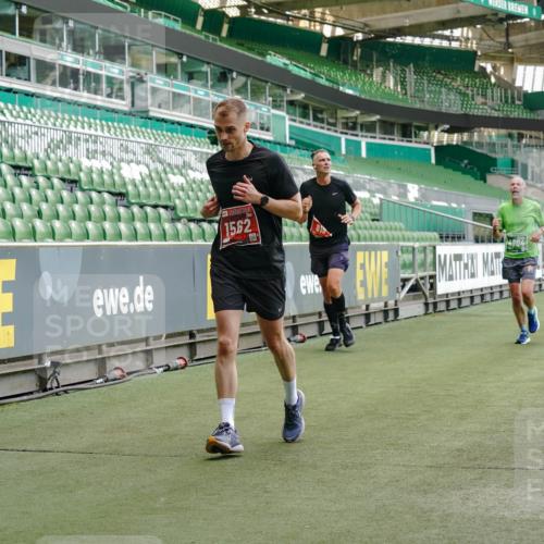 13.09.2026 - 21. swb-Marathon Bremen Michael Burmester http://msf.ph/oto/10442010 13.09.2026 12:43:13 Laufen im Stadion 439, 749, 819, 969, 1009, 1223, 1224, 1372, 1562, 1619, 1667, 1712, 1745, 1850, 1862, 1879, 1921, 2094, 2207, 2651, 2683, 3251, 3368, 3500, 3584, 3688, 4096, 4739, 4847, 4904, 5143, 5199, 5316, 5369, 5601, 5663, 5672, 5776, 5828, 6359, 6579, 6929, 6991, 7141, 7170, 7841, 7950, 8311, 8383, 8394, 8689, 8749, 8850, 8994, 9120, 9153, 9200, 9233, 9533, 9849, 126, 453, 807, 862, 901, 912, 1136, 1248, 1472, 1576, 1587, 1717, 1751, 1758, 5160, 5163, 5912 meine-sportfotos.de